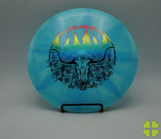 Evader - 2022 Valerie Mandujano Fuzion Burst